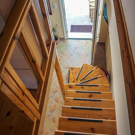 Dolichi Studio Samos Town Bagian luar foto