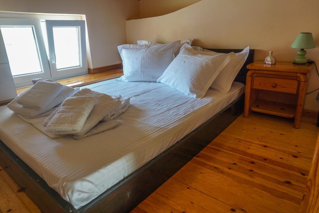 Dolichi Studio Samos Town Bagian luar foto